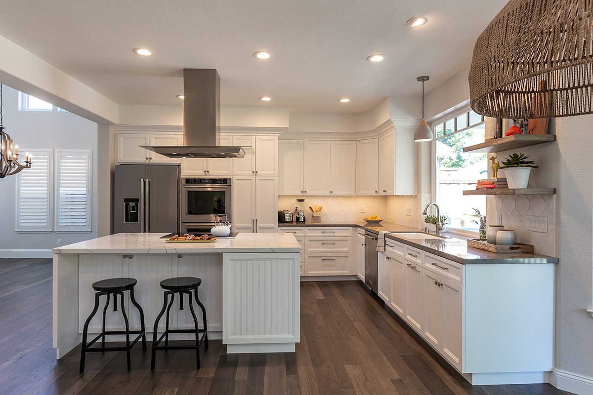 kitchen cabinet refacing or replacing after construction