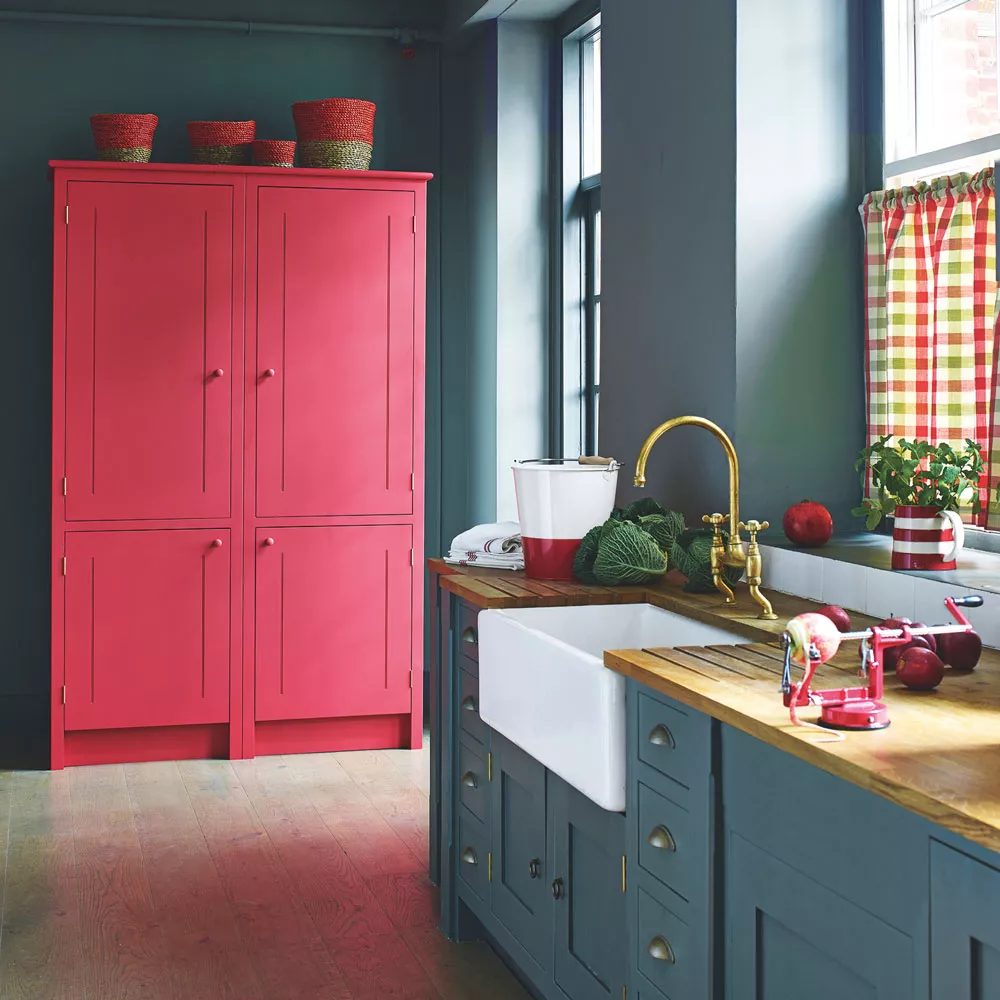 Colorful-kitchen-remodel-in-crimson-and-slate-green